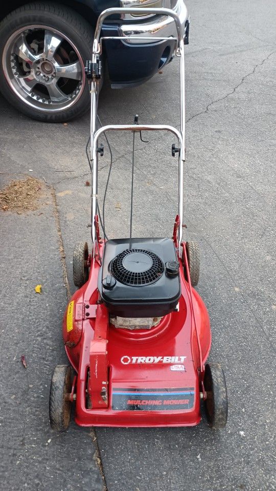 Troy Bilt 22" Push Lawn Mower