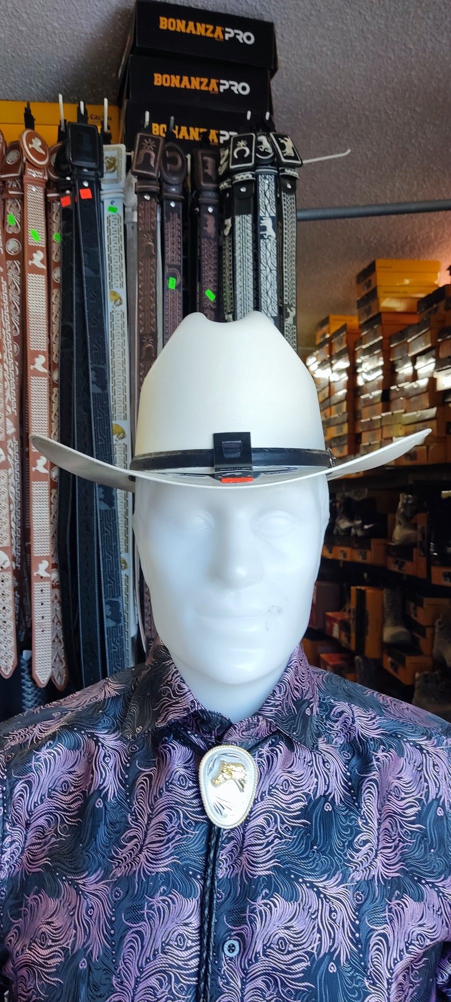 Sombreros Cuernos Chuecos De 500X Y 10 000X