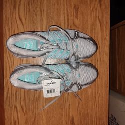 Adidas Uraha 2 W Running/Course w/adiPRENE Torsion System 9.5" New w/Tag