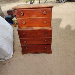 Old Dresser