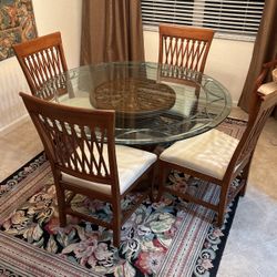 Table And Chairs Round glass top and Wood table and 4 chairs. Dining Set