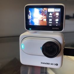 WHITE INSTA360 GO 3S (OFFERS ACCEPTED BUT DO NOT LOWBALL ME) 