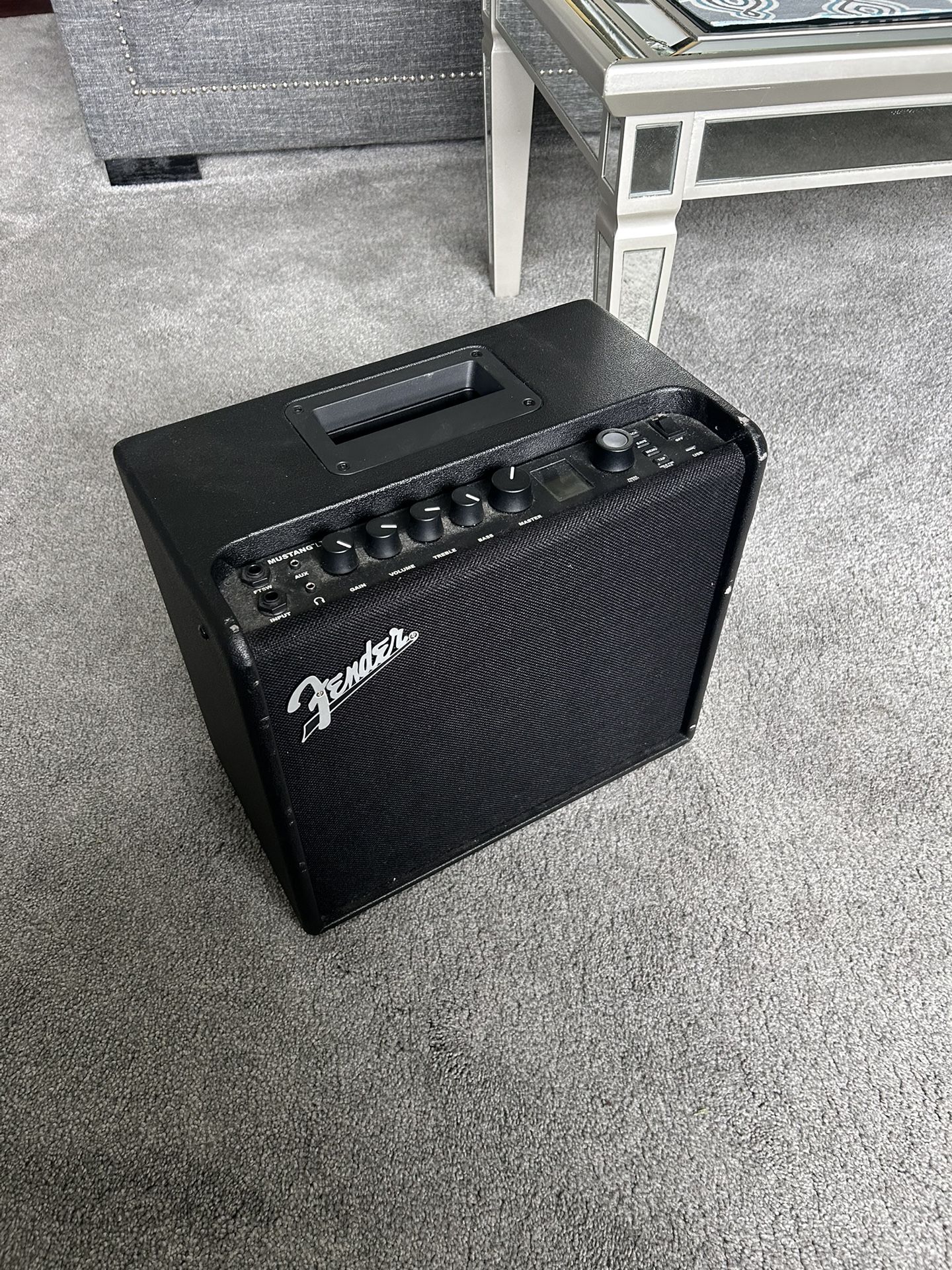 AMP Fender Mustang LT25 25W 1x8 Guitar Combo Amp