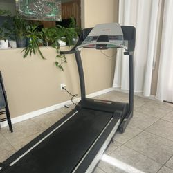 Treadmill 
