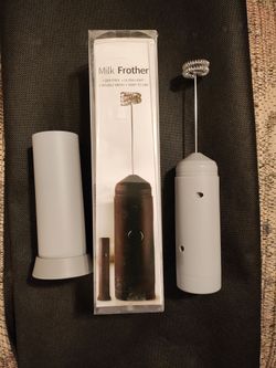 New never used milk frother. Will need battery. Almost like the one previously posted