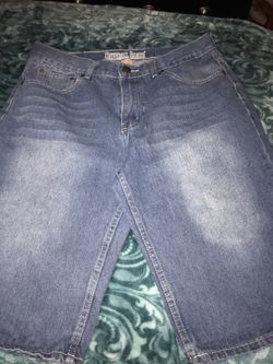 Men’s Denim Shorts Size 34