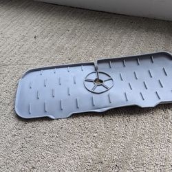 Silicone Faucet Handle Drip Catcher Tray Mat, Silicone Faucet Mat Dish Soap Sponge Holder For Kitchen Sink