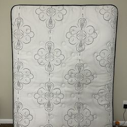 Queen Size Spring Mattress 