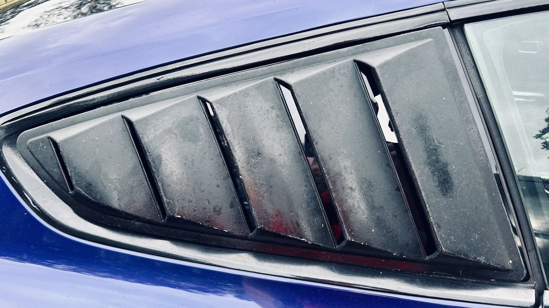 Mustang Side Louvers