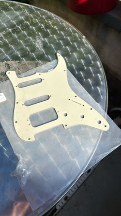Genuine Fender H-S-H White Strat Statocaster Humbucker Pickguard