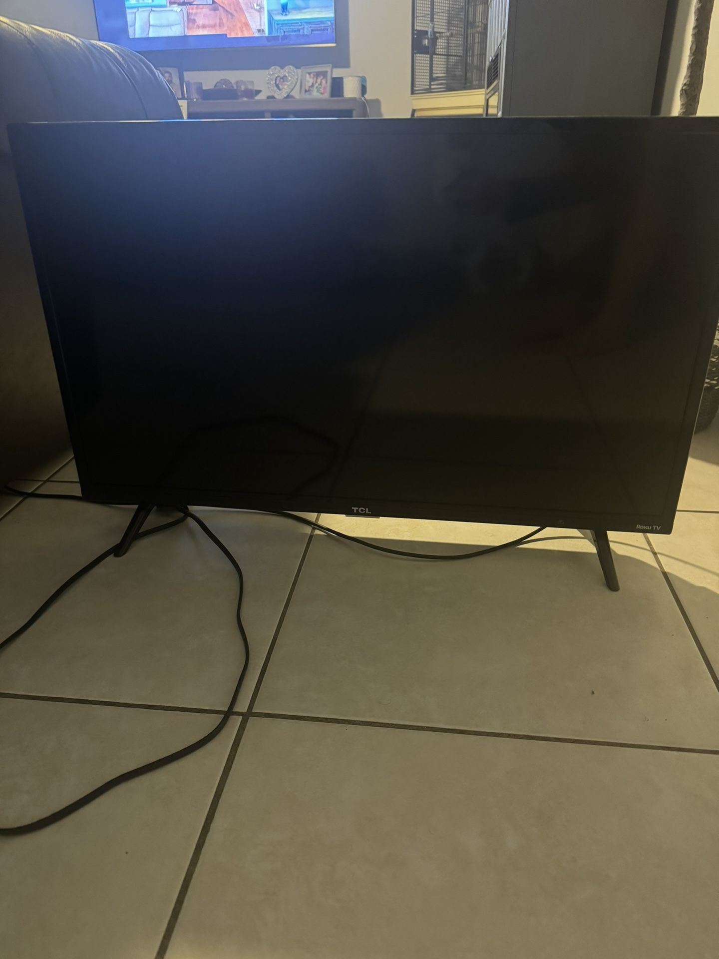 TCL 32-inch 1080p Roku Smart LED TV - 32S327, 2019 Model