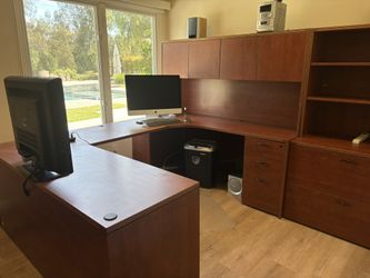 Free Beautiful Large Wood Desk