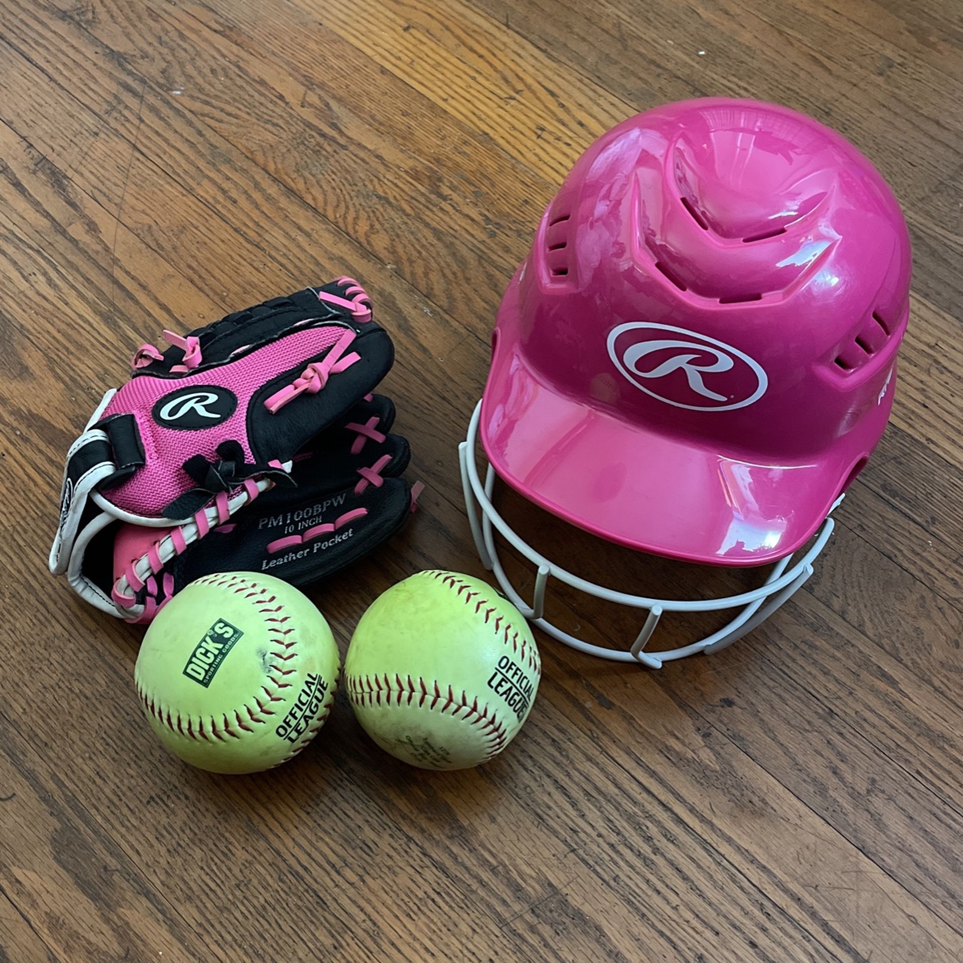 Girls Glove Helmet Softball