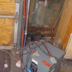 Forklift And Jack Battery Chargers 12, 24 Or 36 Volt Output.