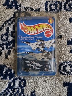 1998 Hot Wheels Thunderbirds United States Air Force VW Bus In Protector