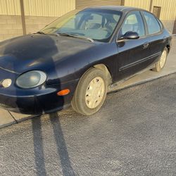 1999 Ford Taurus