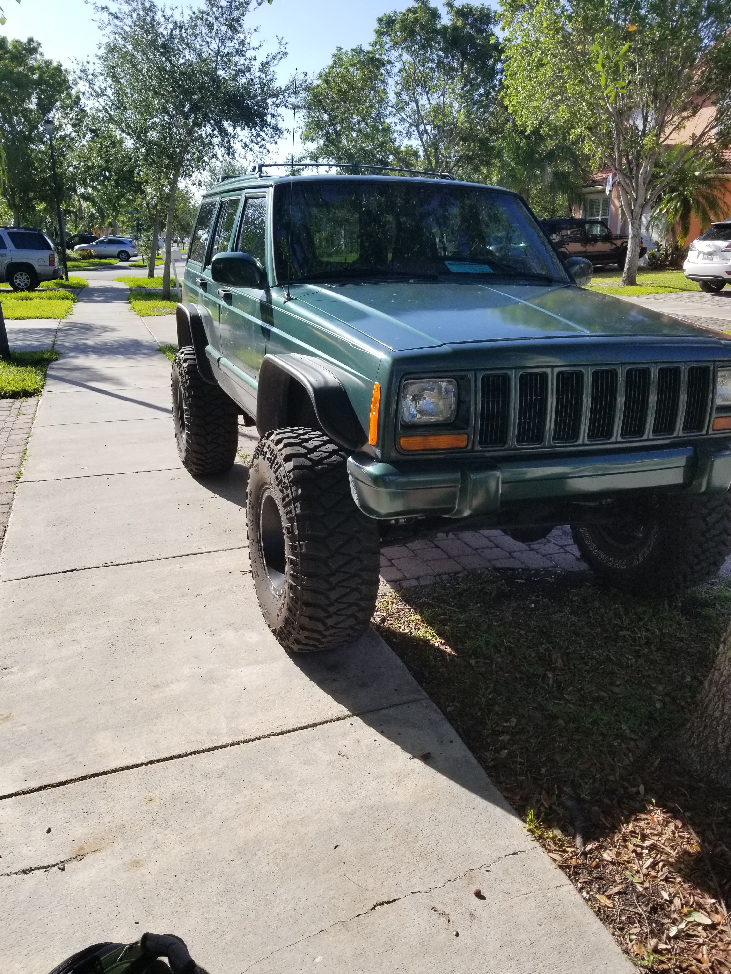 2000 Jeep Cherokee 2000
