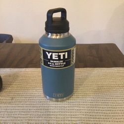 Yeti 64 Oz Rambler for Sale in Fresno, CA - OfferUp