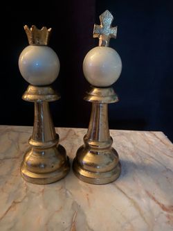 Gold & White Decorative Chess Pieces (King & Queen Set)