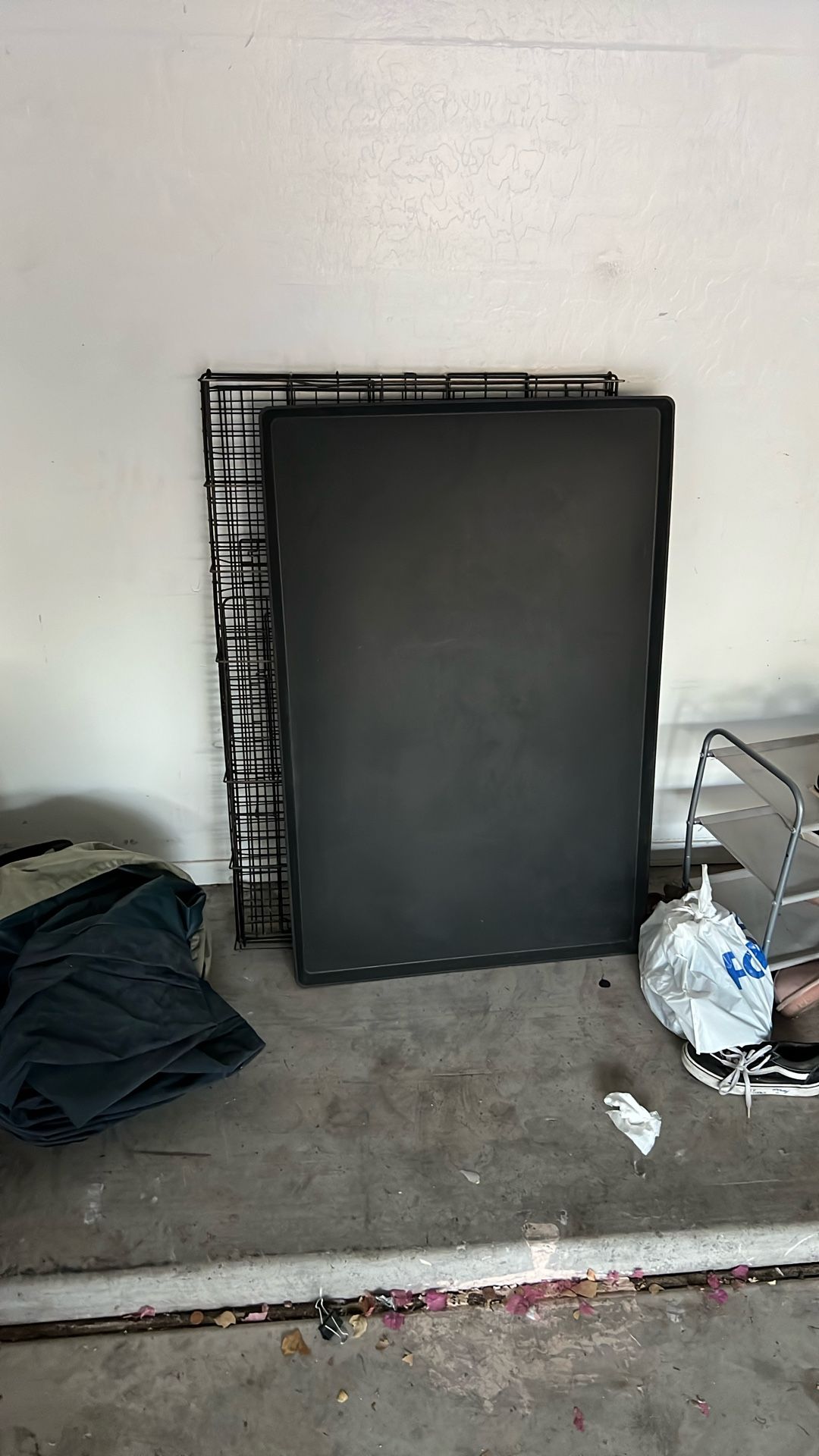 XL Dog kennel