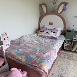 Kids Bed With Second Bed Underneath + 2 IKEA Mattresses 