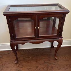 CURIO Cabinet And mirror