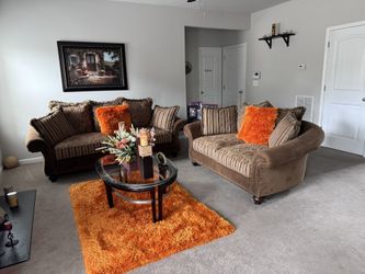Full Living Room, Brown Color.