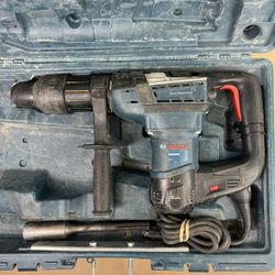 Used Bosch 12 Amp 1-9/16 in. 120V SDS-max Rotary Hammer RH540M Wired Electric With Case