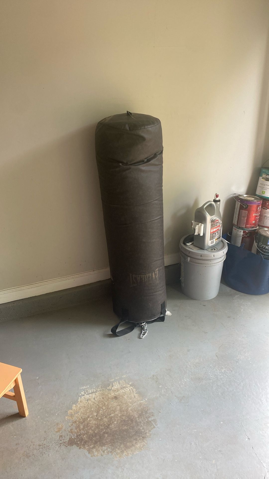 100 Pound Punching Bag