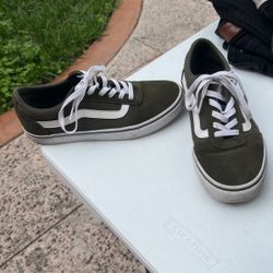 Womens Vans old skool Olive green 