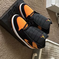 Jordan 1 Mid