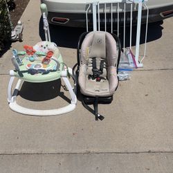 Free! Baby Items! Must Go Today 