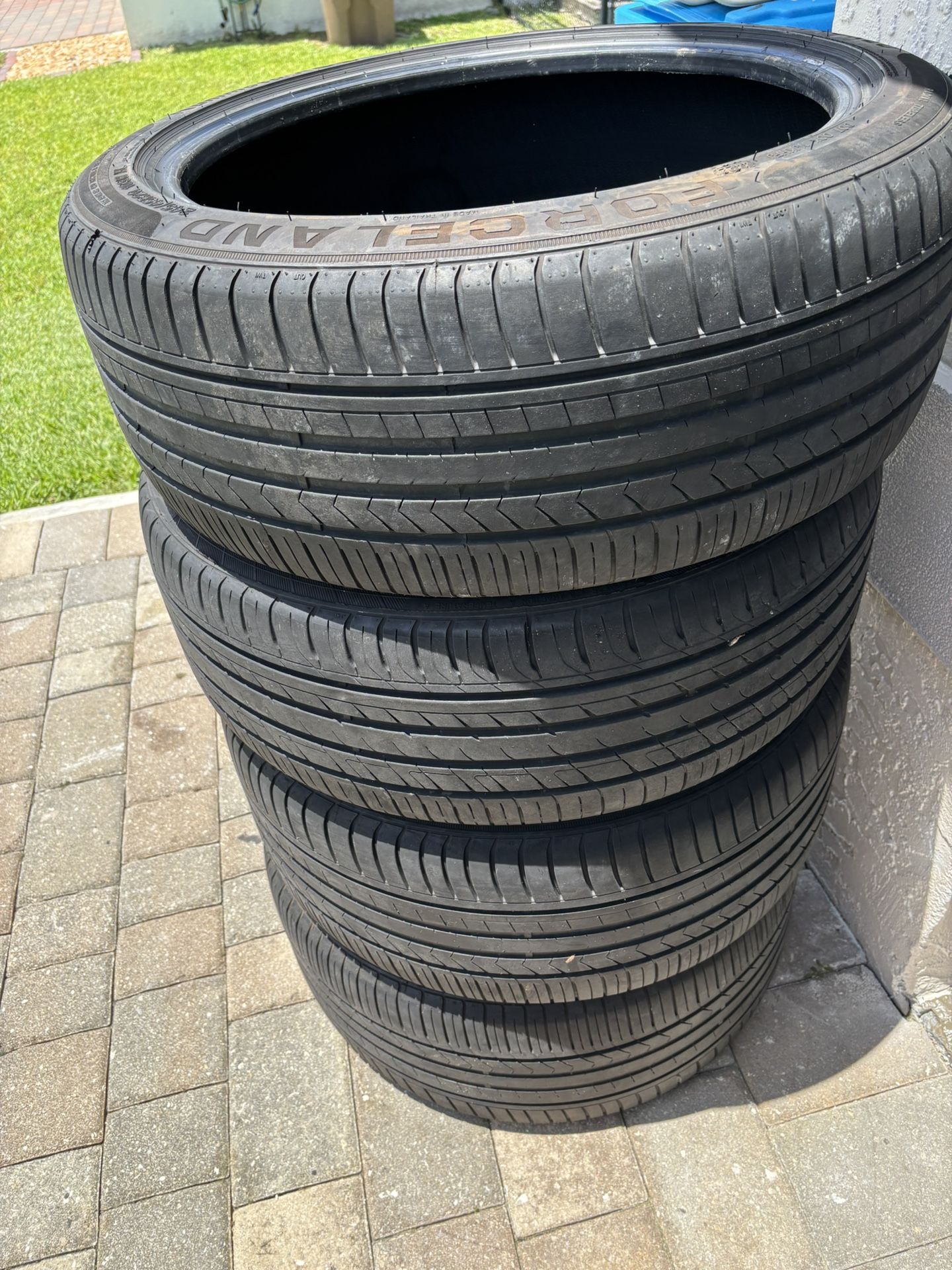 (2-275/45 20 )(2-245/45) 20 Staggered Matching Set