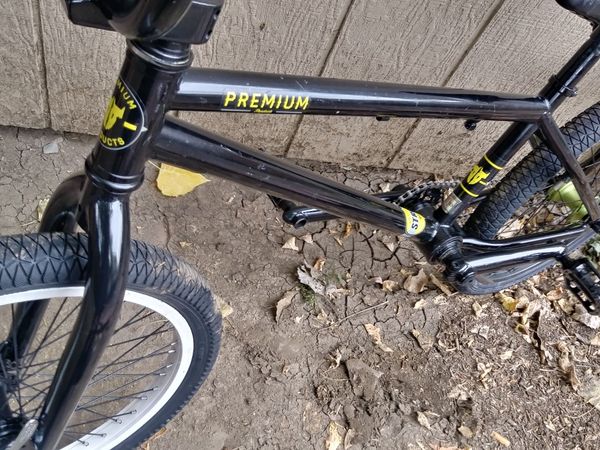 bmx premium stray