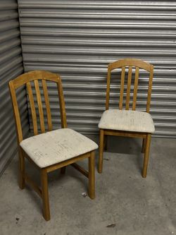 Accent Chairs
