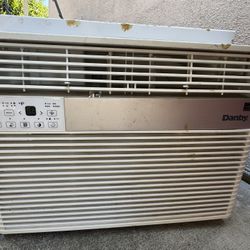 window A/C