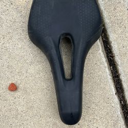 Giant bicycle seat