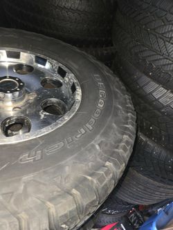 Rims and tires/Rines con todo y llanta