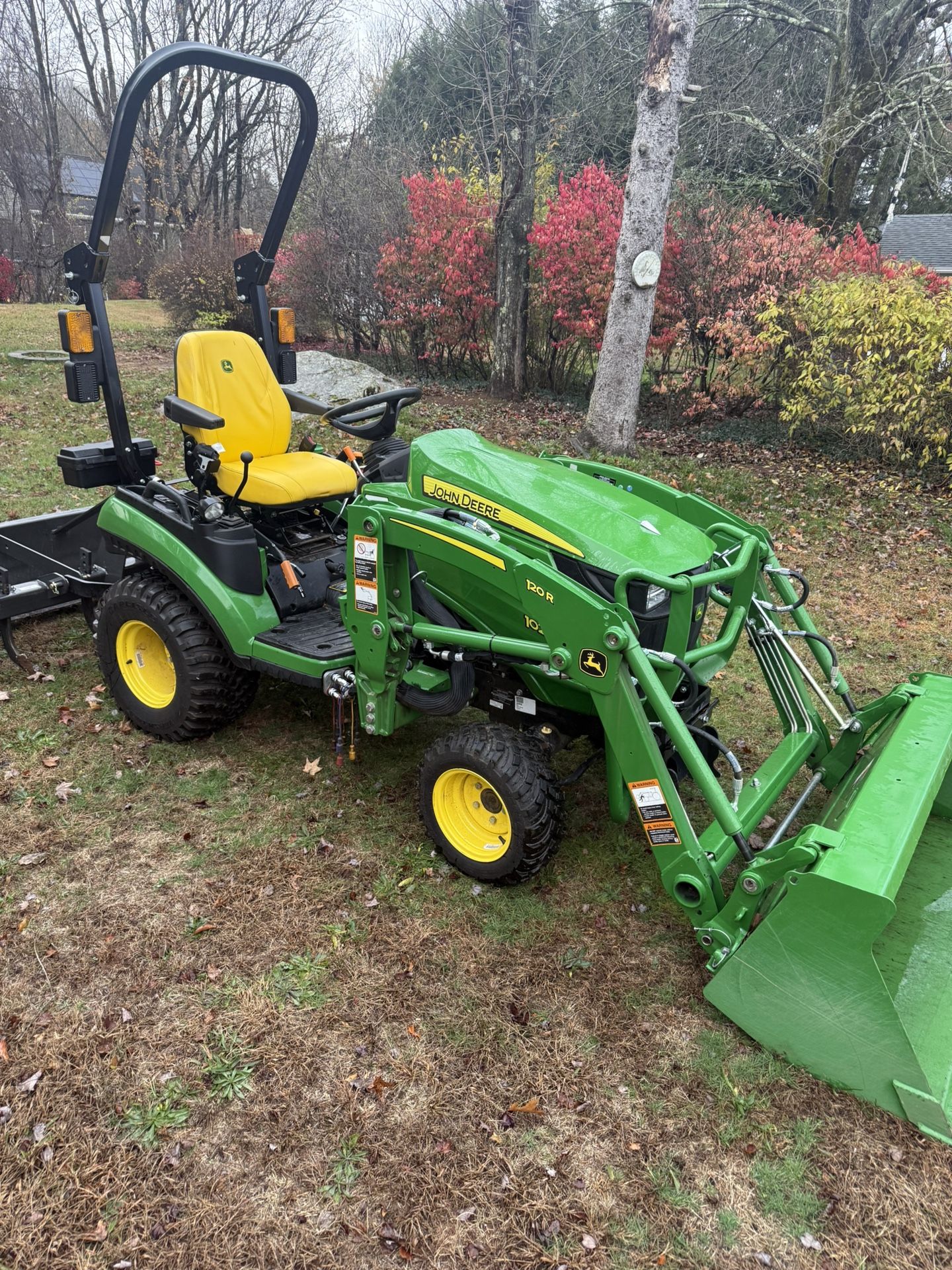 John Deere 1025r