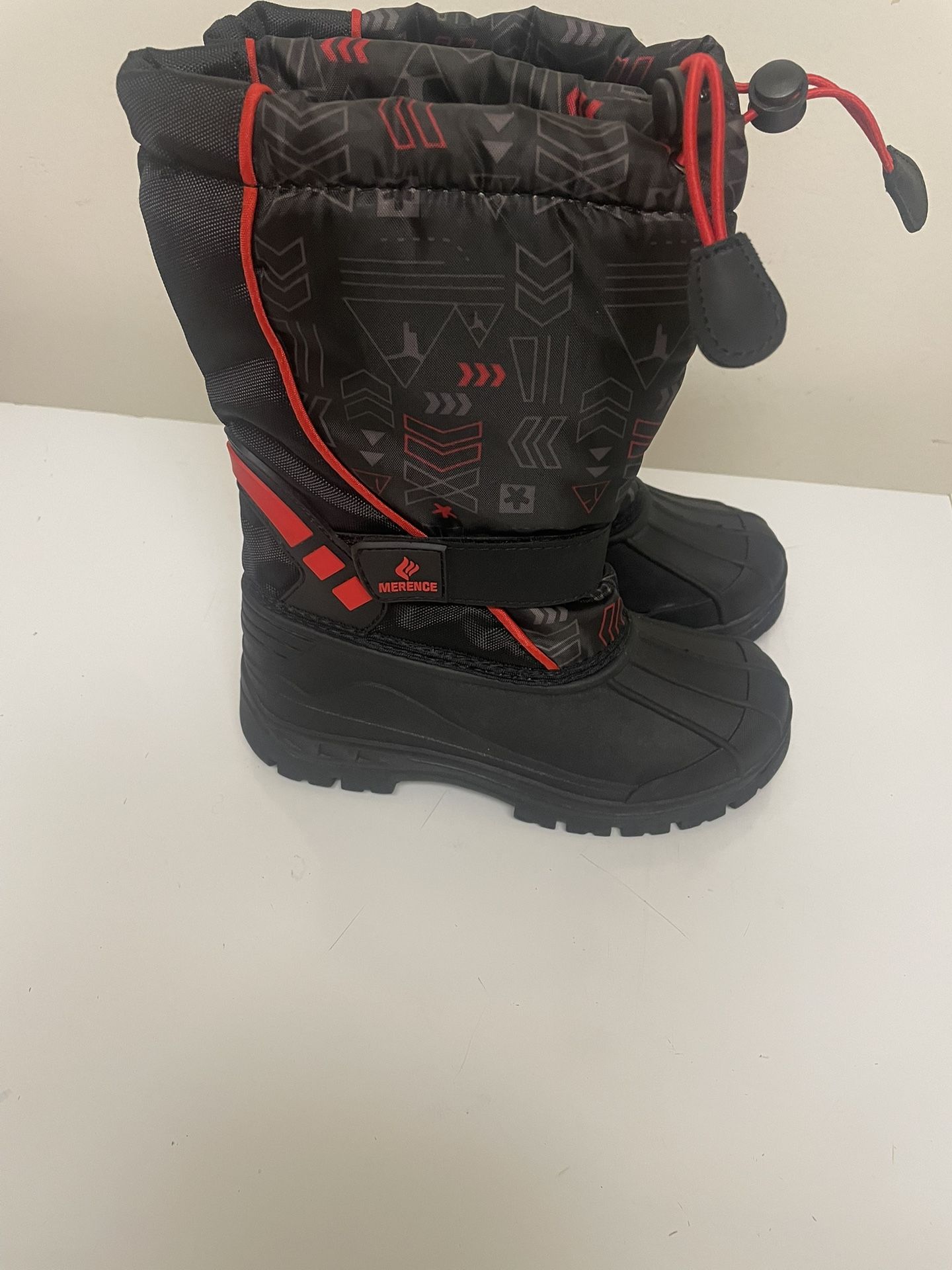 New Merence Kids Snow Boot Size 32 Euro ( US Size 1)