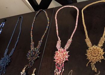 Collares
