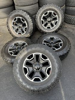 Rines Para Jeep 17x7.5 Llantas Buenas 285-70-17 $500 Los 5 Rines Instalación Gratis 
