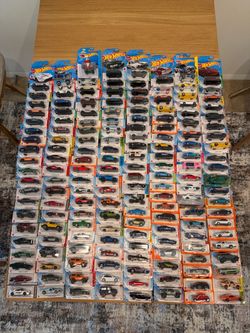 Lot of Hot Wheels cars