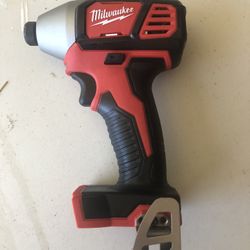 Milwaukee M18 18V Lithium-Ion Cordless 1/4 in. Hex Impact Driver (Tool-Only)