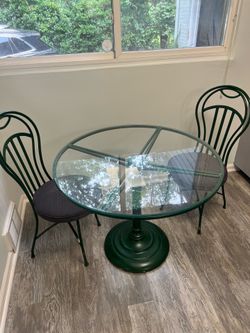 Kitchen Table and 2 Chairs
