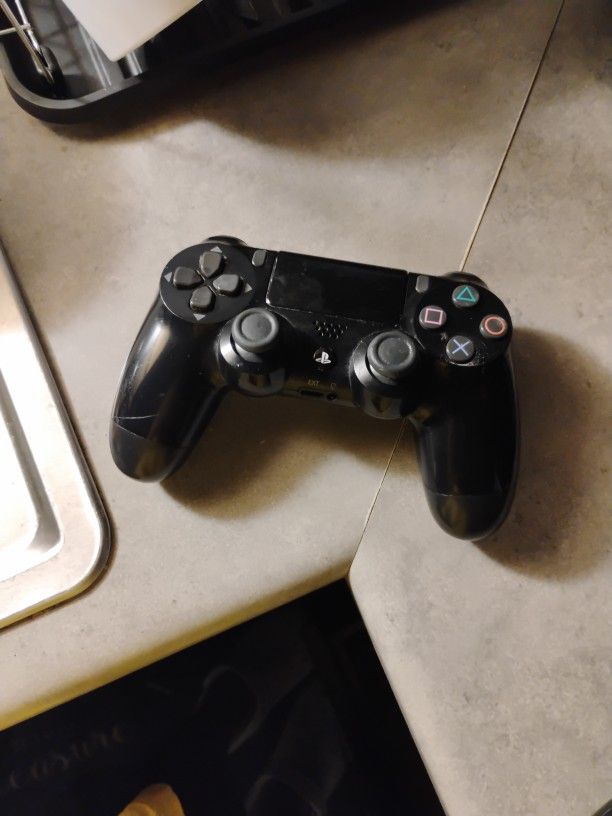 Brand New PS4 Controller