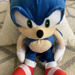 Sonic Backpack Plushie 