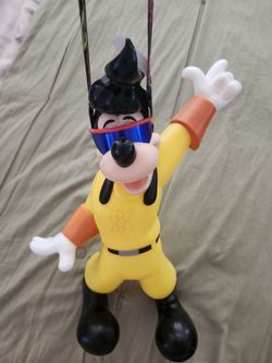 Goofy figurines