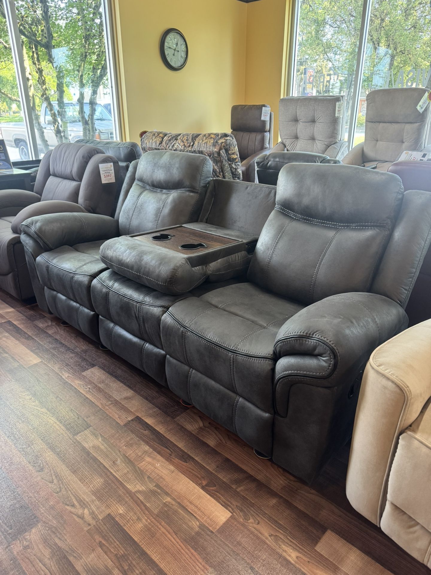 Agata Sofa