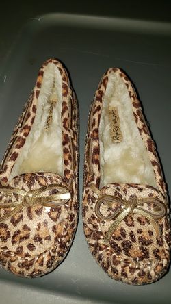 Girls Leapord slip on shoes